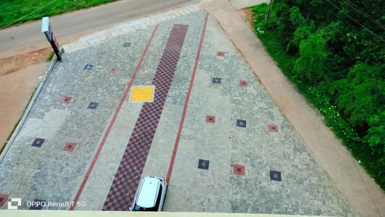 Hotel Radhma Residency Udupi Esterno foto