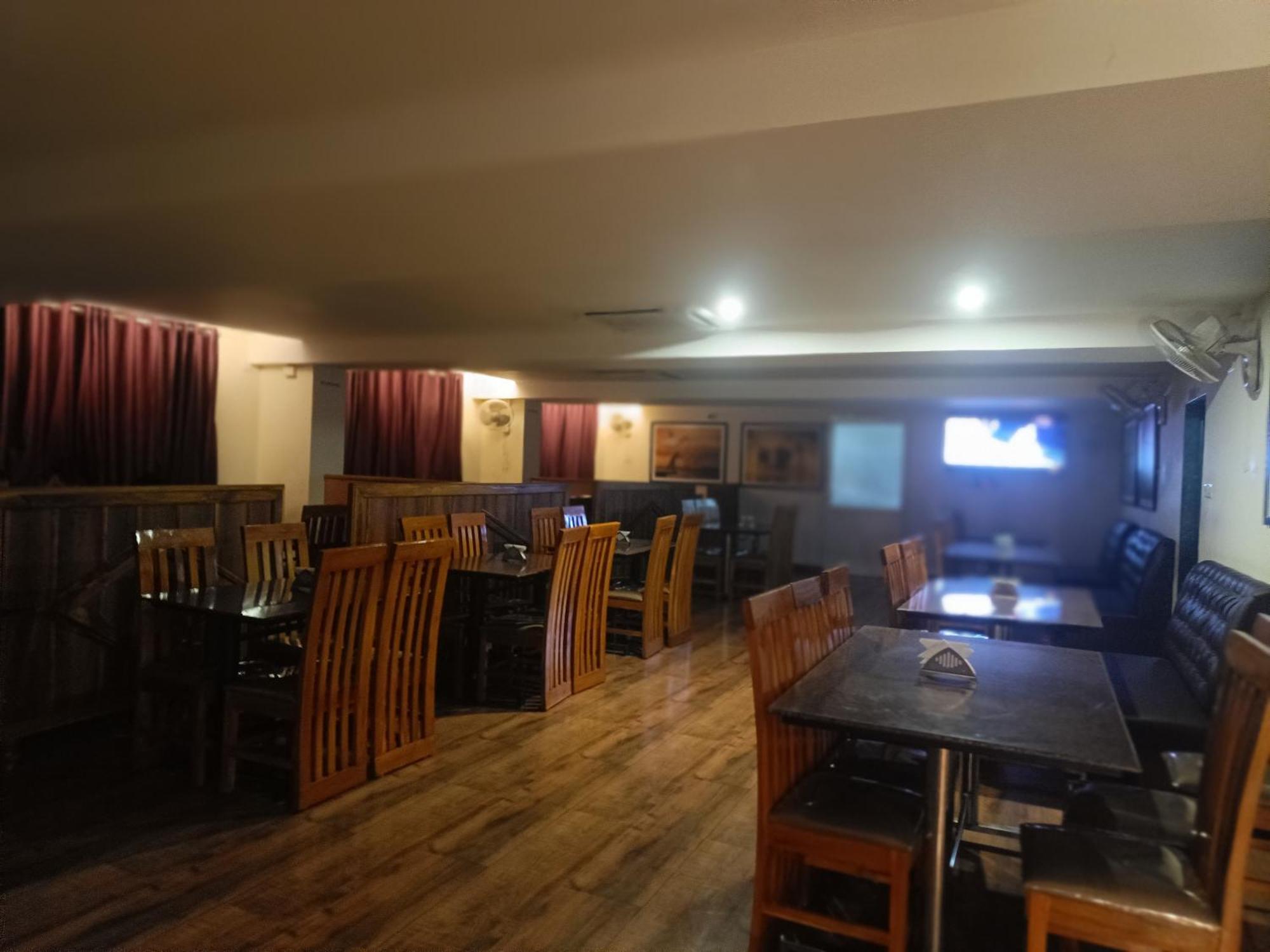 Hotel Radhma Residency Udupi Esterno foto